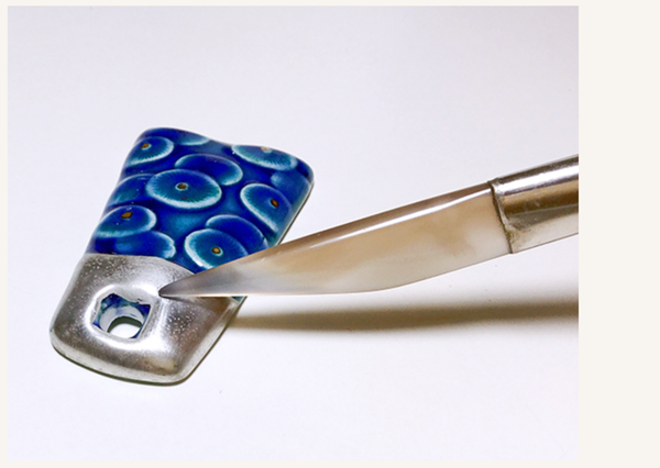 Lustre glazed
