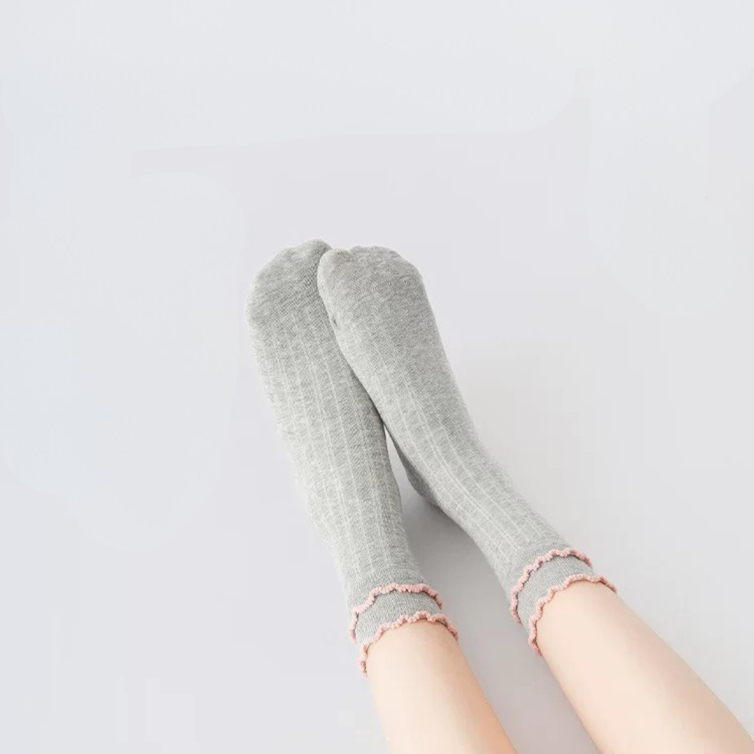 Parisienne Ruffle Grip Crew (Double Layer)