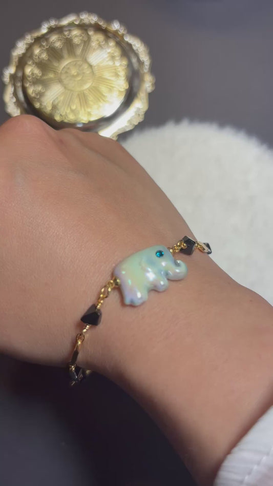 Elephant Charm — Good Luck Aura